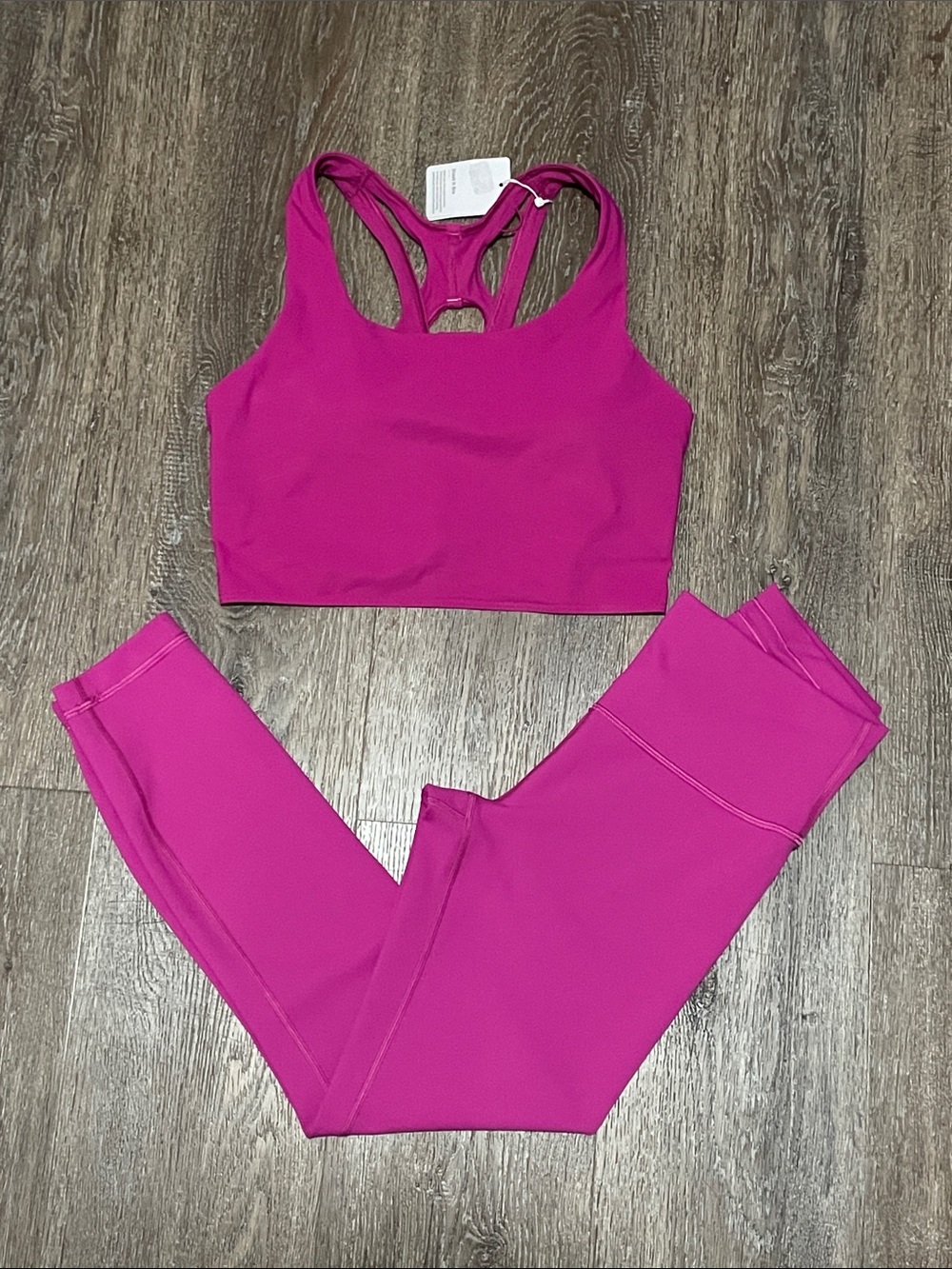 NWT/NWOT Lululemon Matching Ripened Raspberry Set. Size Top 8/ Bottom 6
